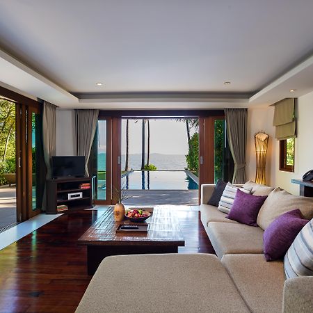 Hotel Barcelo Coconut Island, Phuket Exterior foto Living room