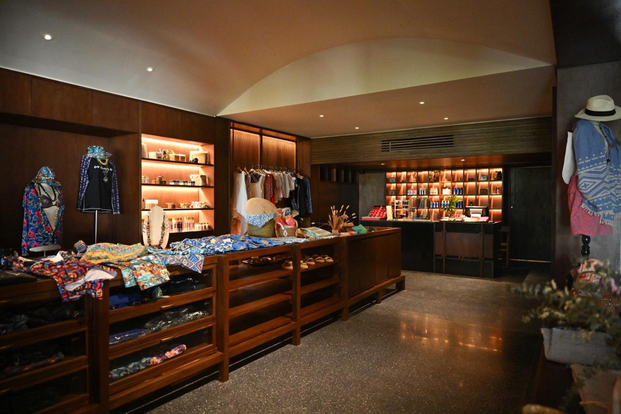 Hotel Barcelo Coconut Island, Phuket Exterior foto The shop