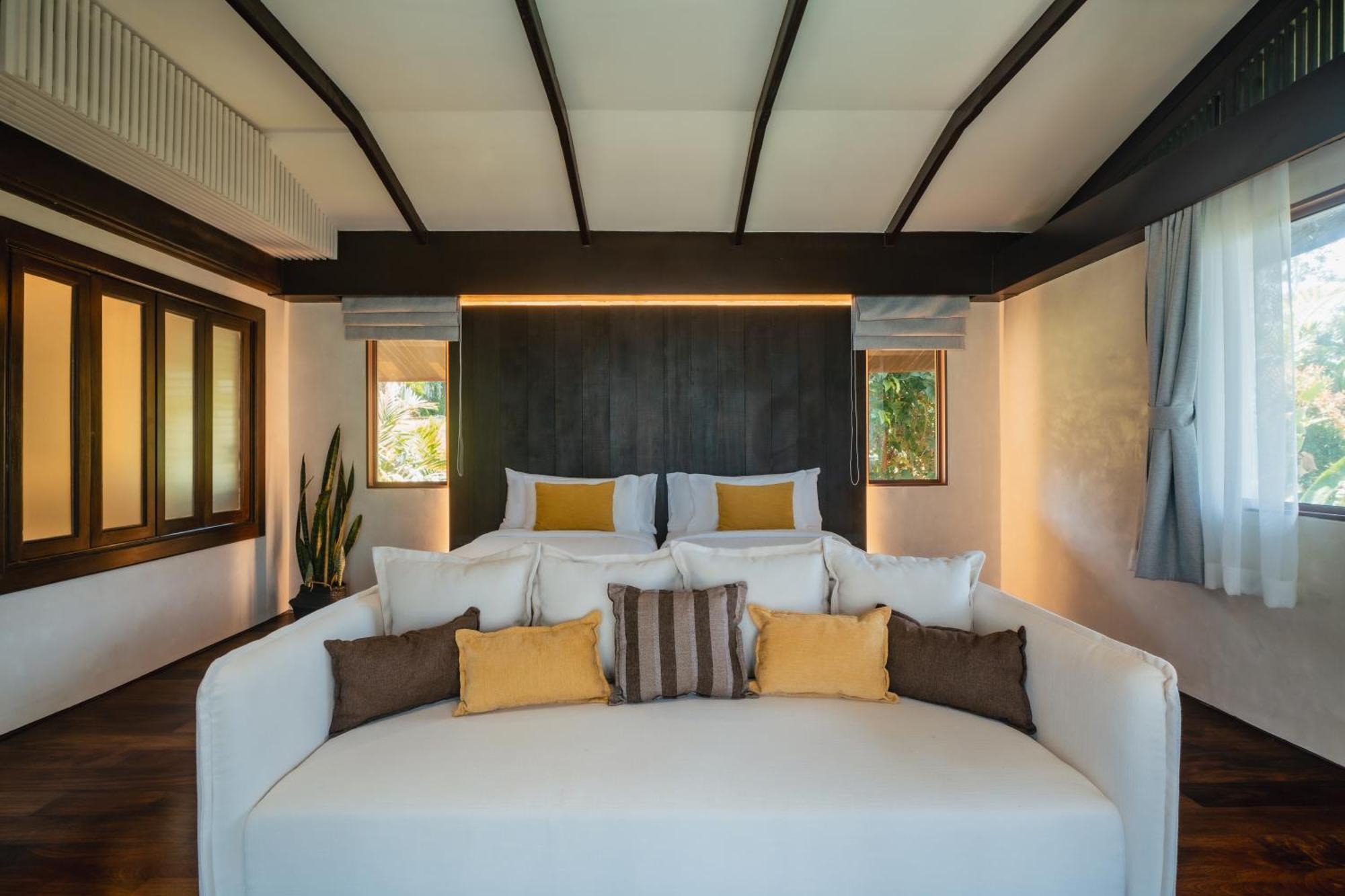 Hotel Barcelo Coconut Island, Phuket Exterior foto A bedroom at the resort