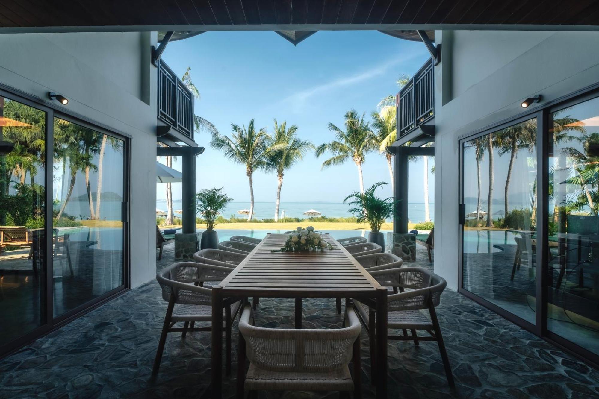 Hotel Barcelo Coconut Island, Phuket Exterior foto The Beachfront Villa