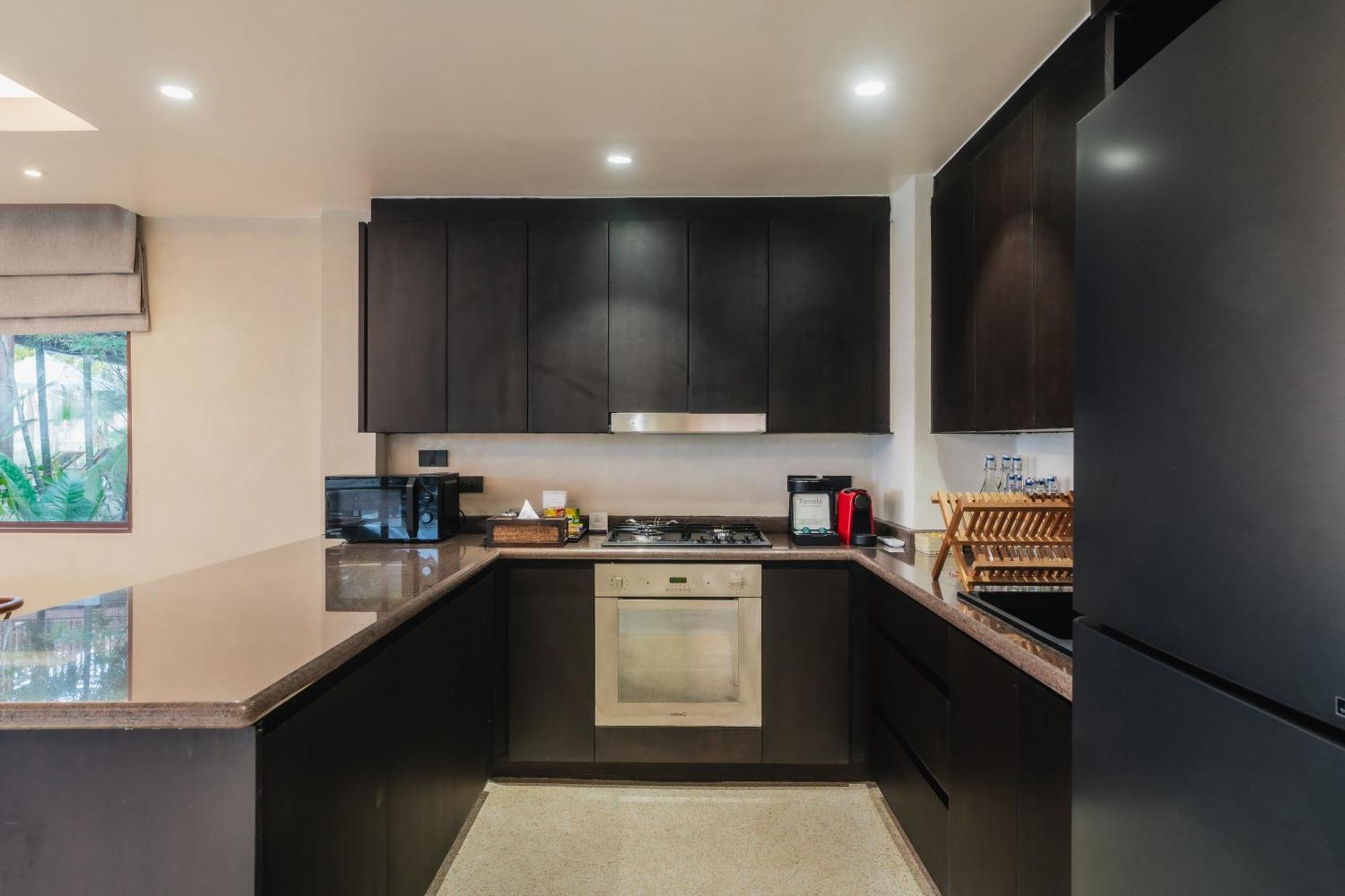 Hotel Barcelo Coconut Island, Phuket Exterior foto A modern kitchen